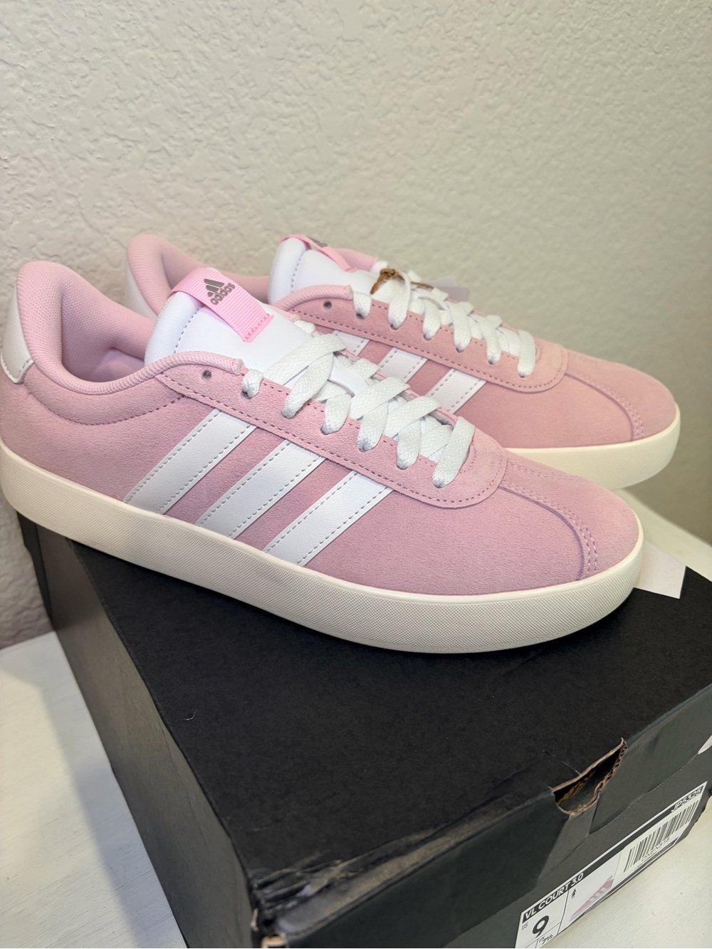 adidas Women's 9 VL Court Clear Pink and CloudWhite  Sneakers New In Box